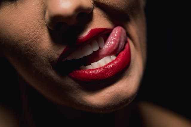 3 Common Reasons You Unconsciously Bite Your Tongue At Night 7870