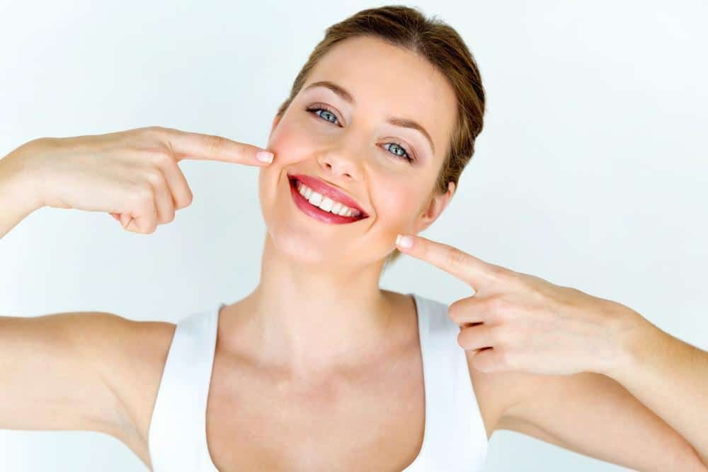 Transform Your Confidence with a Stunning Smile Makeover Today