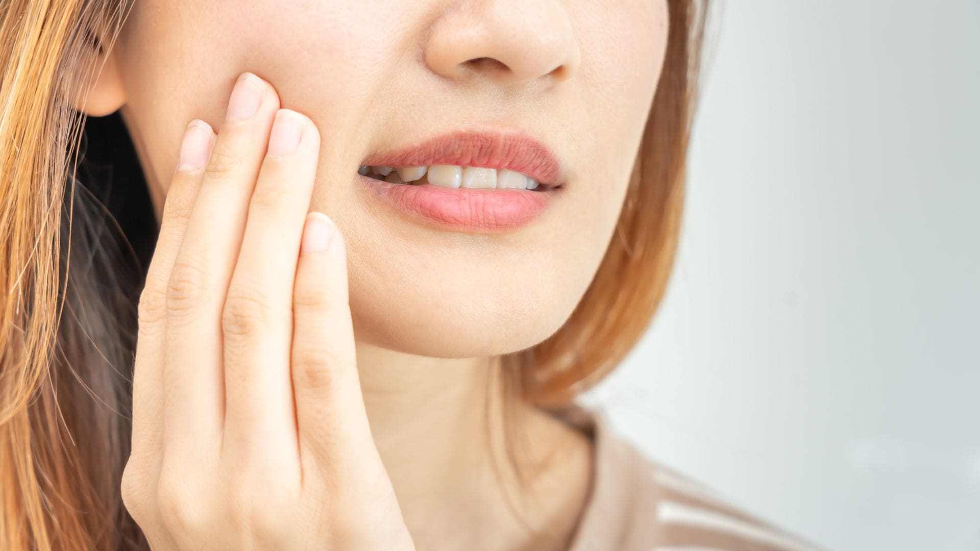 - Tooth Hurts When You Bite? 7 Common Causes and What to Do Next